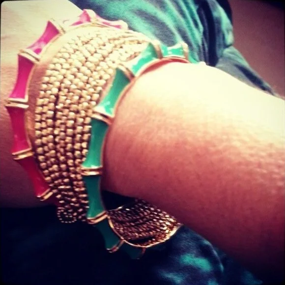 Stella & Dot | Dainty Gold Bangle Bracelet 🌸🦄💫✨PINK+Gold Julep Bangle - Picture 7 of 8